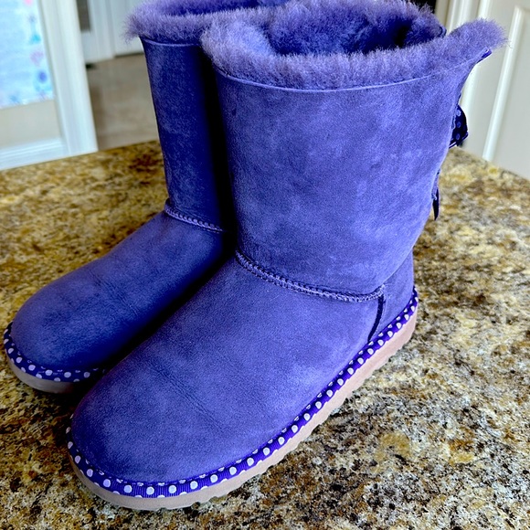 Ugg Bailey Bow Suede Boot - Picture 1 of 5